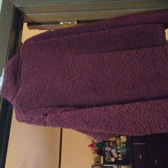 Sherpa Pullover - Picture 4 of 4